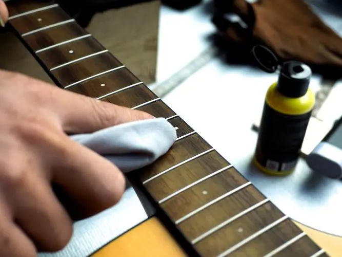 The Making of Martin OM-28V: A Behind-The-Scenes Look at its Manufacturing Process